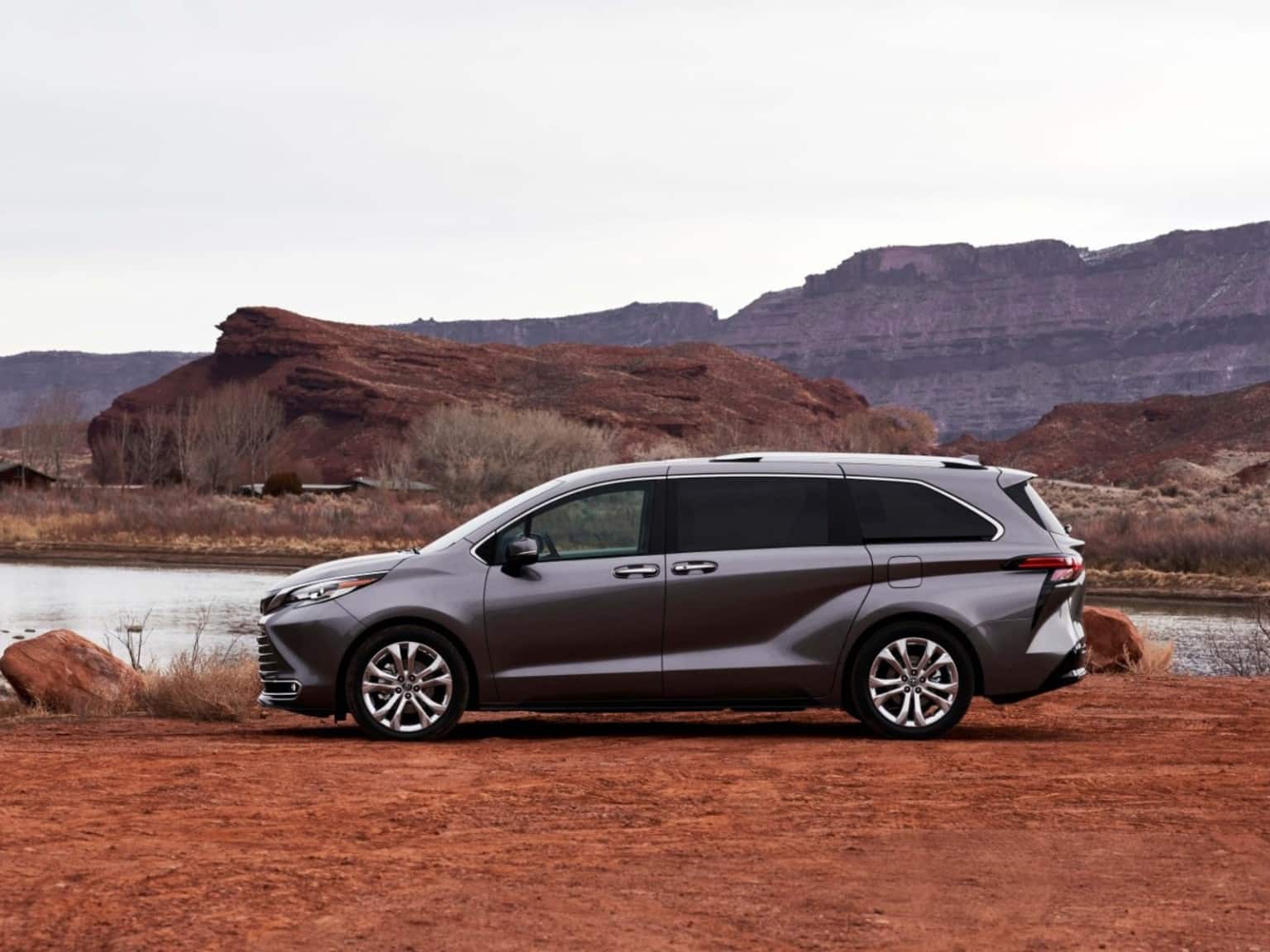 El Toyota Sienna Woodland XLE 2024: la evolución de la minivan ...