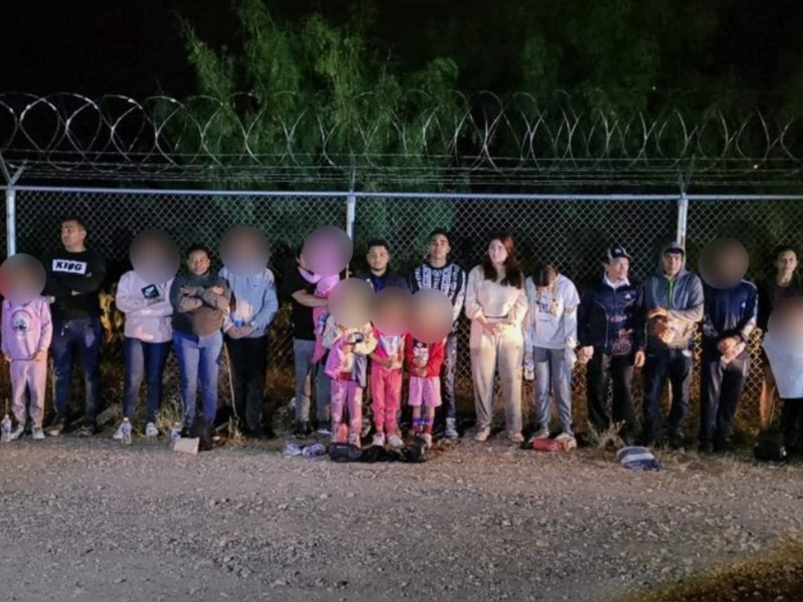 Arresto de 22 migrantes que ingresaron a EE.UU. de manera ilegal el 28 de noviembre de 2024 en Maverick County.